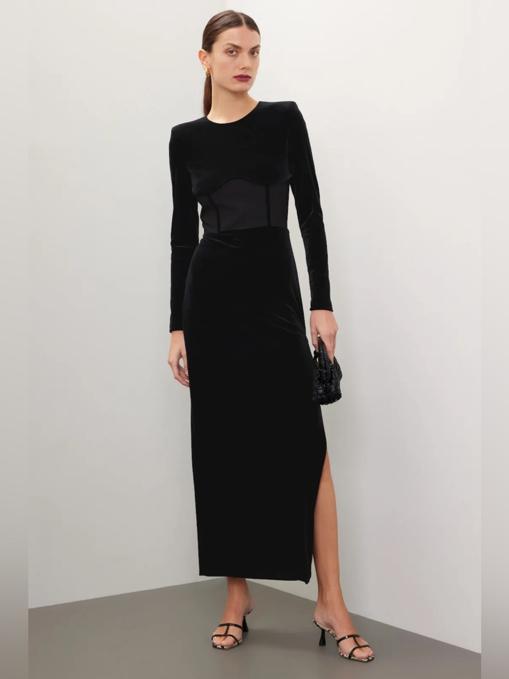 *Flawed RTR Black Halo Gillian’s Gown (0420)